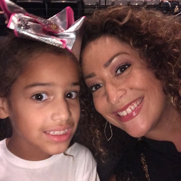 Meet your Posher, Anastasia - Picture 1 of 1